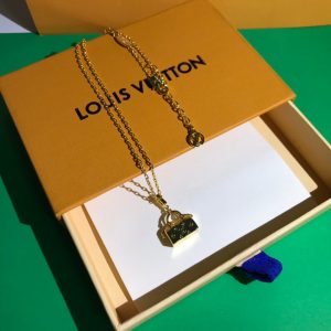 VL – Luxury Edition Necklace LUV027