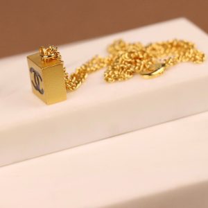 VL – Luxury Edition Necklace CH-L038