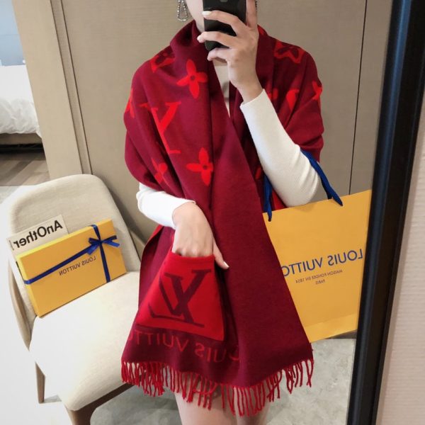 VL – Luxury Edition LUV Scarf 012