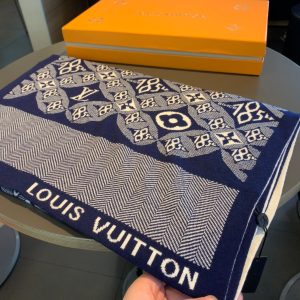 VL – Luxury Edition LUV Scarf 009