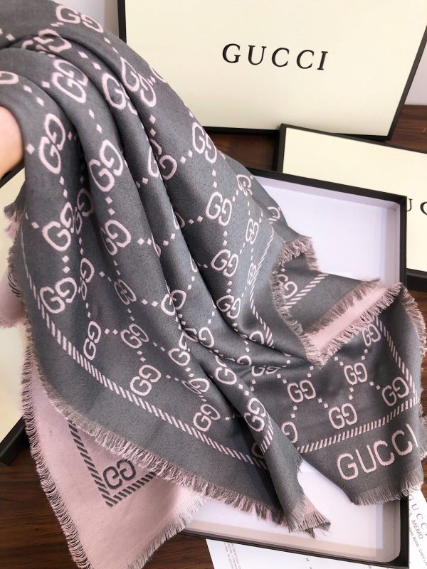 VL – Luxury Edition GCI Scarf 028