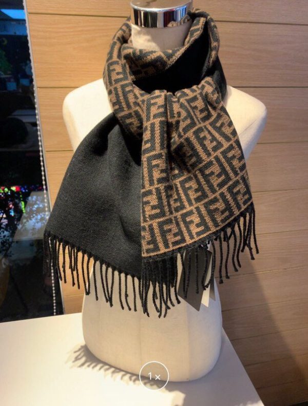 VL – Luxury Edition FEI Scarf 020