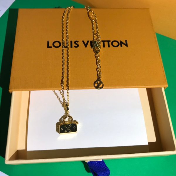 VL – Luxury Edition Necklace LUV027