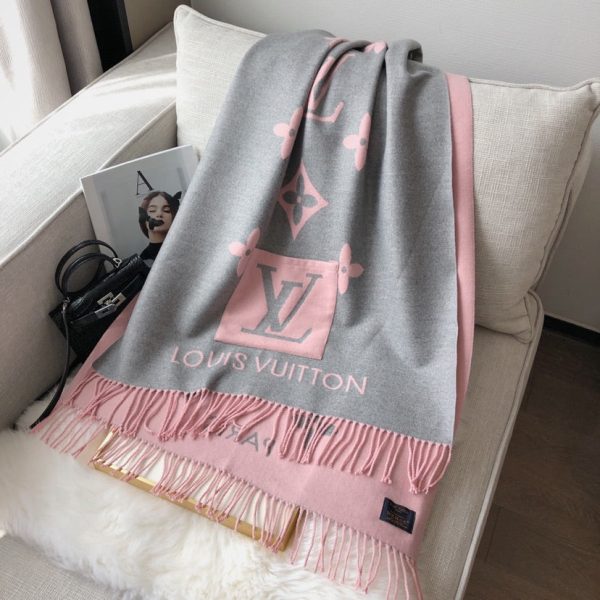 VL – Luxury Edition LUV Scarf 010