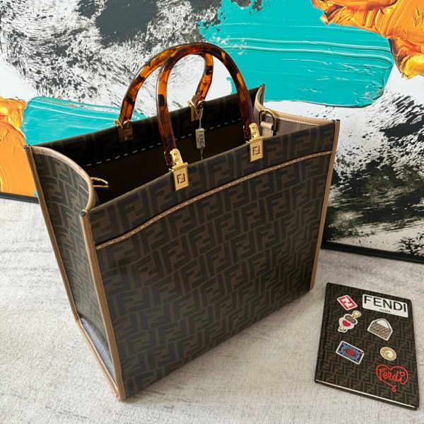 VL – Luxury Bags FEI 261
