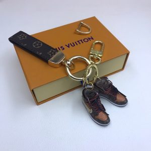 VL – Luxury Edition Keychains LUV 009