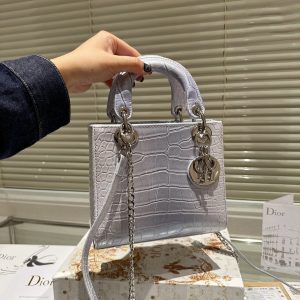 VL – New Luxury Bags DIR 371