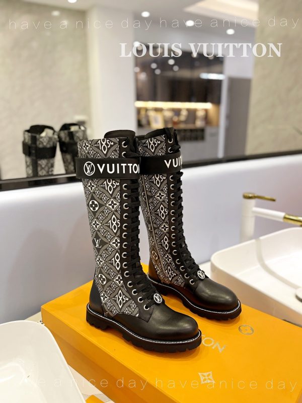 Designer LUV BOOTS 030