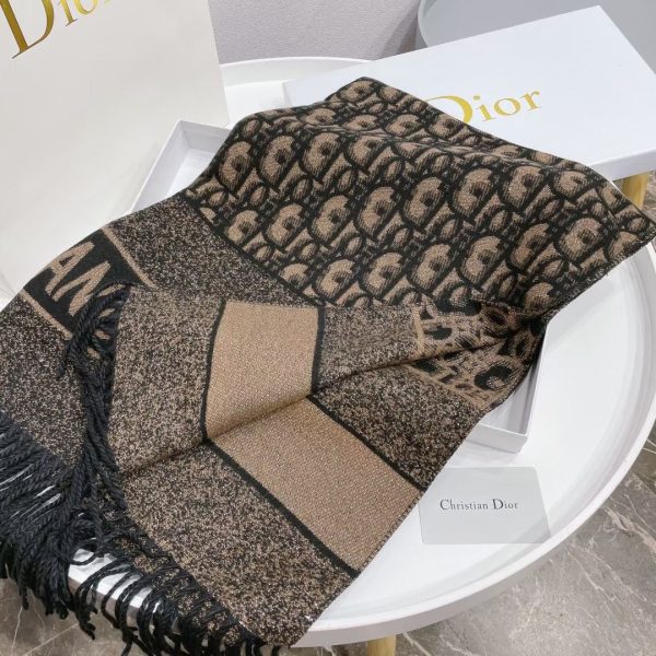 VL – Luxury Edition DIR Scarf 001