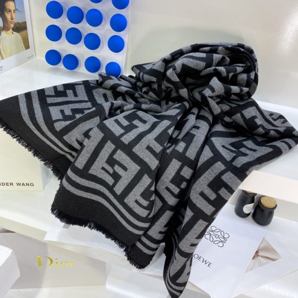 VL – Luxury Edition FEI Scarf 007