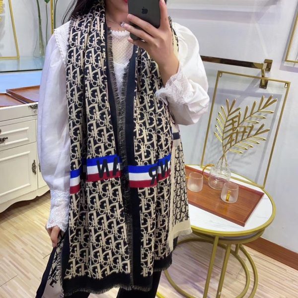 VL – Luxury Edition DIR Scarf 009