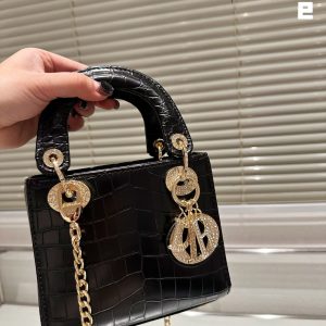 VL – New Luxury Bags DIR 369