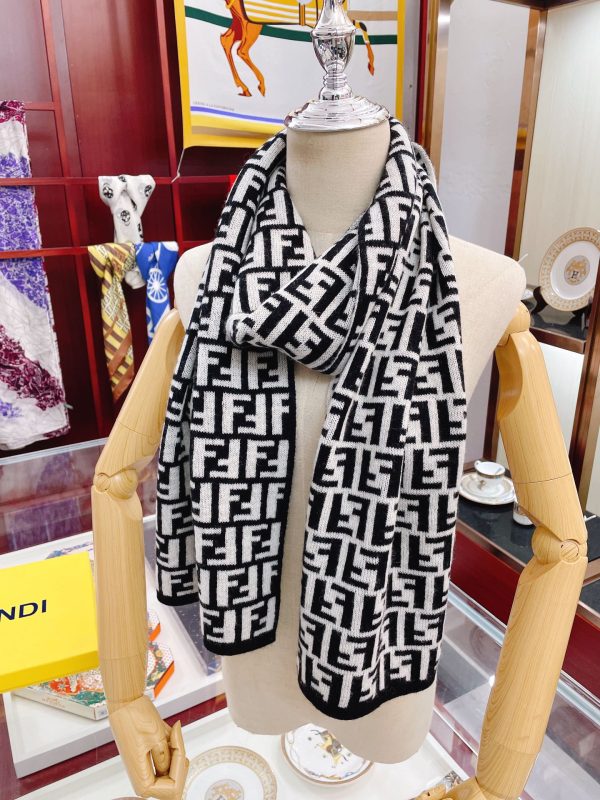 VL – Luxury Edition FEI Scarf 004