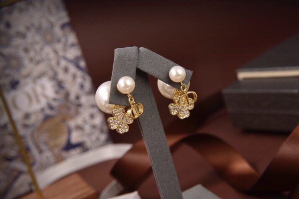 VL – Luxury Edition Earring Dir 058