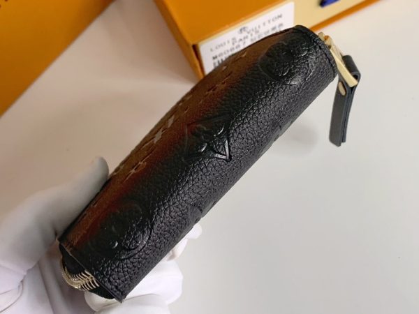 Luxury Wallet LUV 124