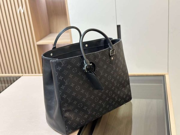 VL – Luxury Bag LUV 945