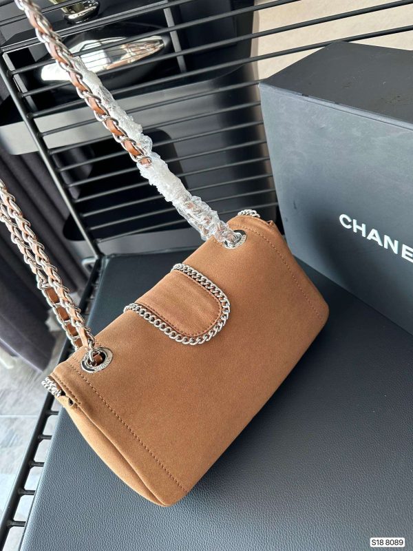 VL – Luxury Bag CHL 590