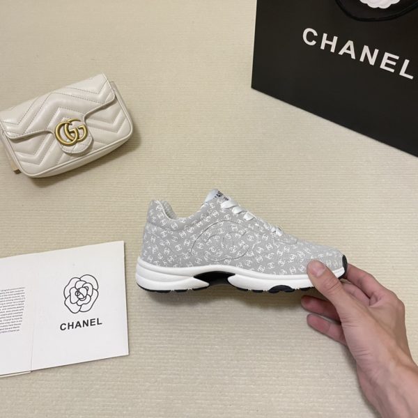 Luxury  Sneaker  CHL 058