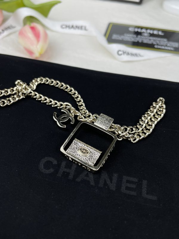 VL – Luxury CHL Necklaces 004