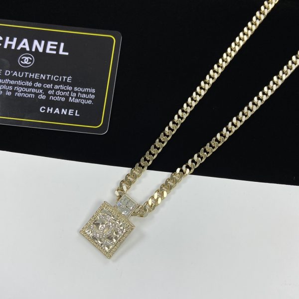 VL – Luxury CHL Necklaces 028