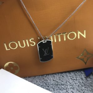 VL – Luxury LV Necklaces 015